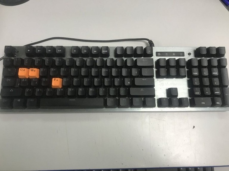 Купити Bloody b760 Б/У