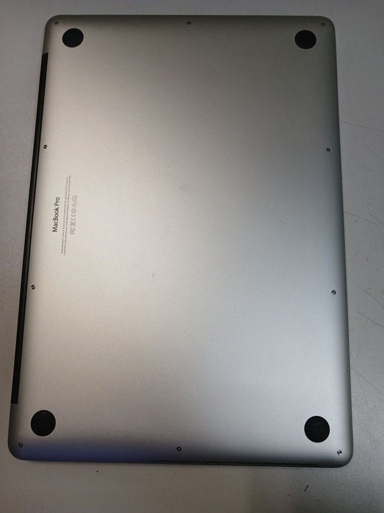 Дешиво Apple macbook pro a1398 15,4" core i7 2.2ghz/ram 16gb/ssd256gb/intel iris pro с ломбарда