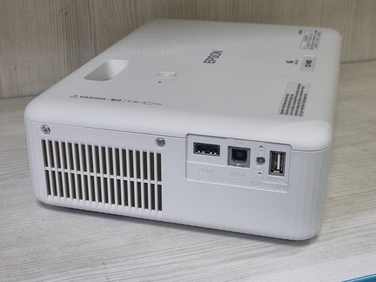 Дешево Epson CO-W01 (V11HA86040) з ломбарду
