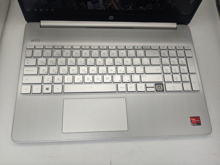 Дешево Hp 15/ryzen 5 5500u ddr4/8gb ddr4/hdd *відсутній/ssd 256 gb/*інтегрована з ломбарду