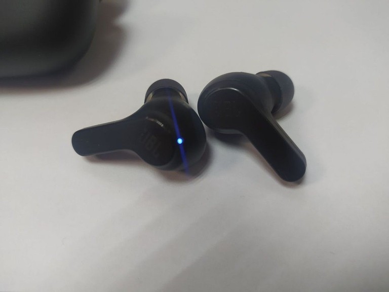Дешево Jbl wave beam з ломбарду