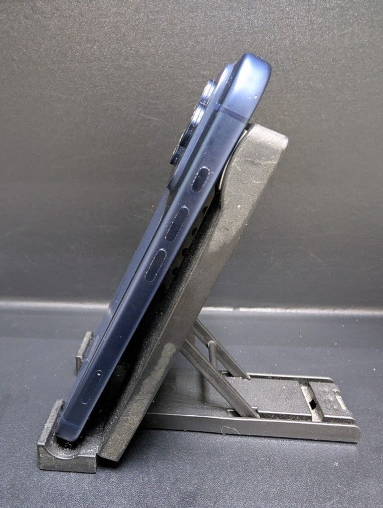 Apple iPhone 17 Pro 256GB Deep Blue (MG8J4) Код:01-201038904. Зображення 7