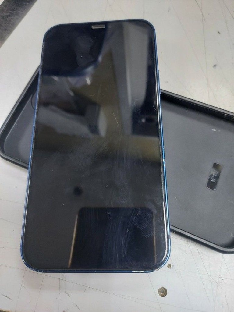 Купити Apple iPhone 12 64GB (PRODUCT)RED Б/У