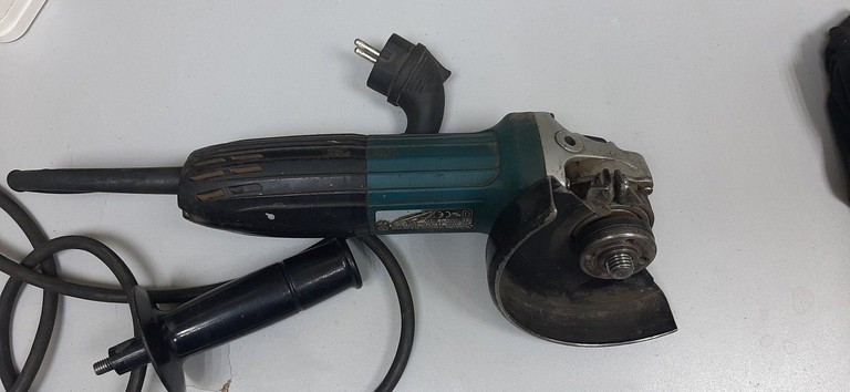 Купити Makita GA5030R Б/У