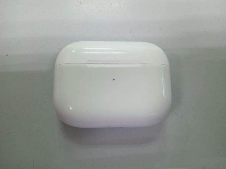 Оголошення Apple airpods pro 2nd generation with magsafe charging case usb-c Б/У