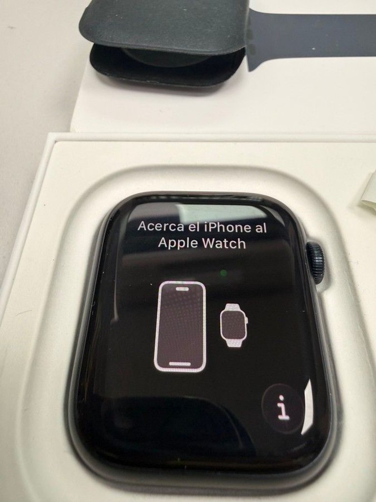 Купити Apple watch series 9 gps 45mm aluminum case Б/У