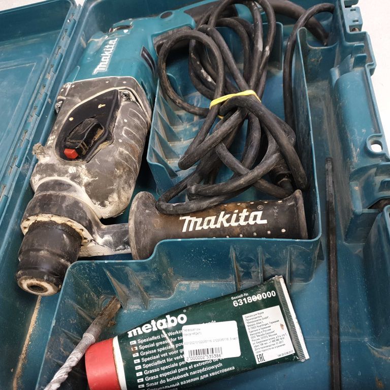 Makita HR2470