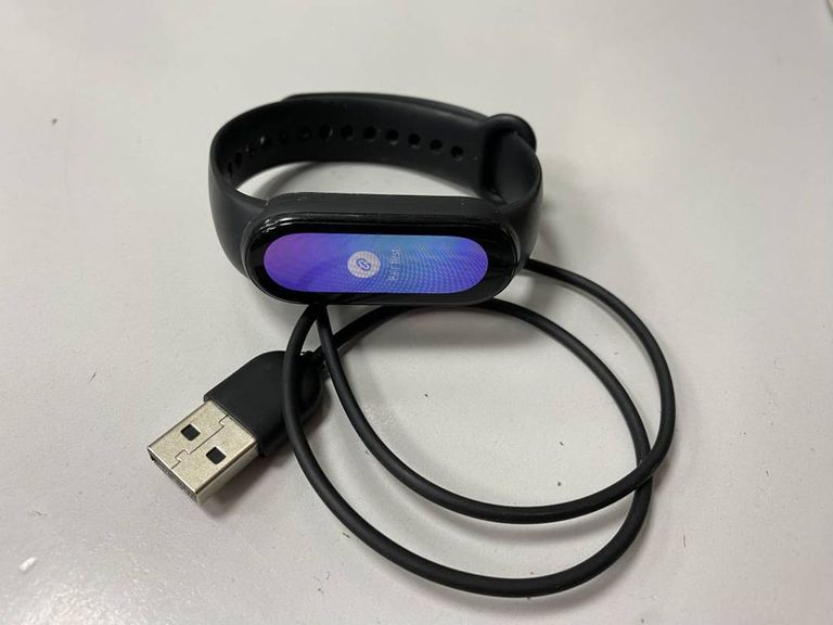 Купить Xiaomi mi band 6 Б/У