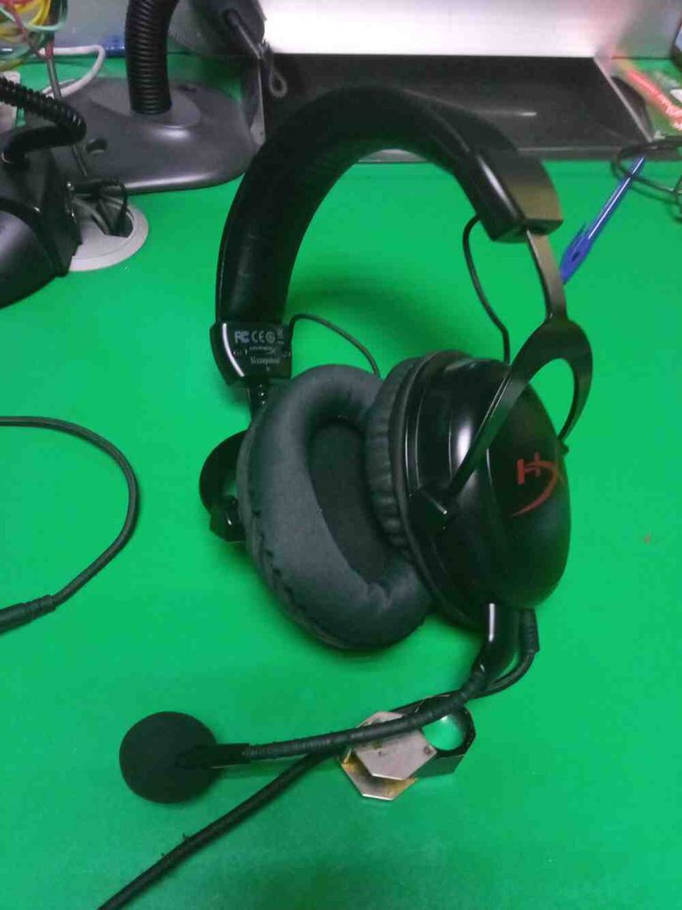 Купити HyperX Cloud Core Red (KHX-HSCP-RD) Б/У