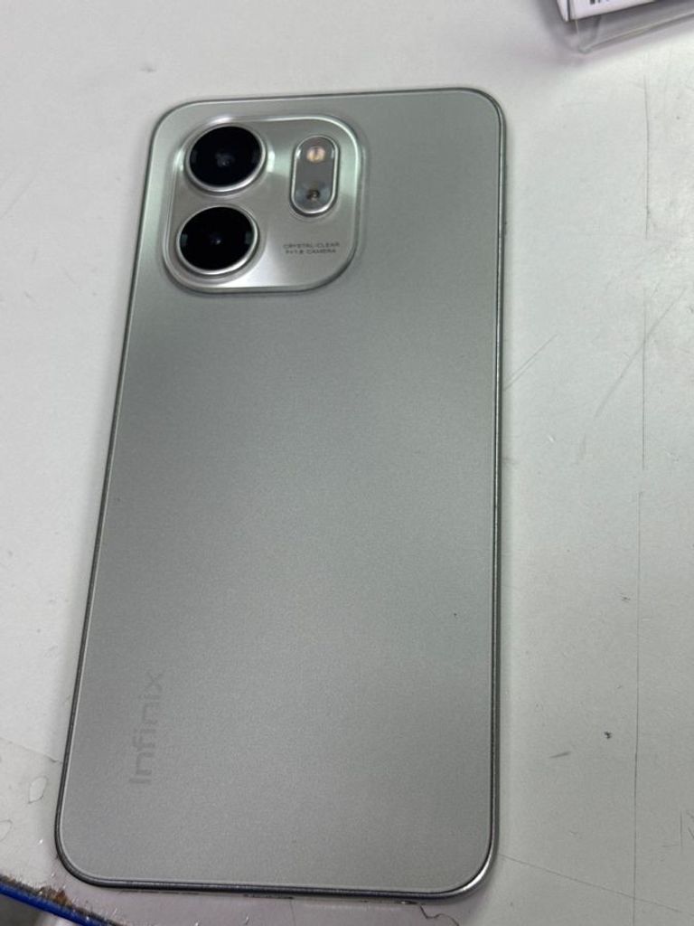 Дешиво Infinix smart 9 3/64gb с ломбарда