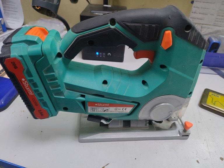 Купить Dnipro-M cd-200t 1акб 2ah + зп Б/У