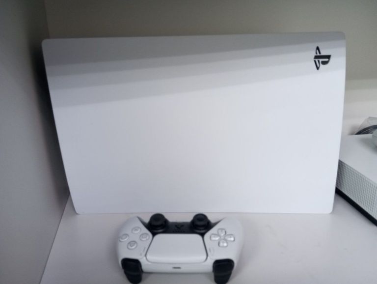 Купить Sony PlayStation 5 825GB Б/У