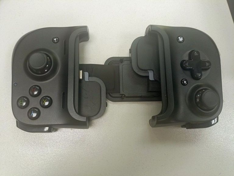 Дешево Razer kishi v2 usb-c з ломбарду