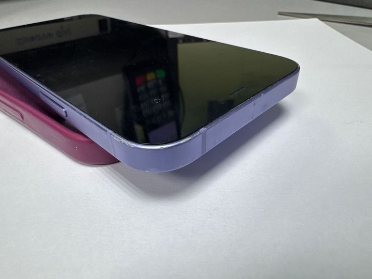 Apple iPhone 12 128GB (PRODUCT)RED Код:01-200609845. Изображение 6