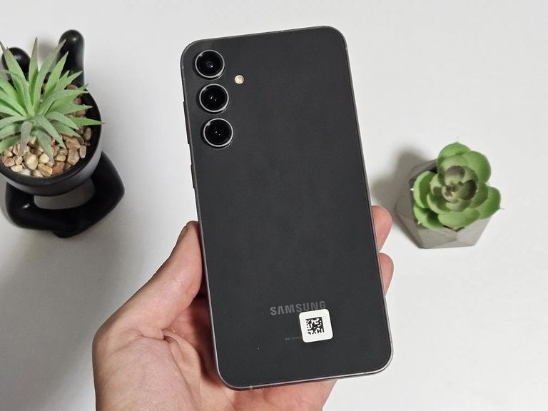 Samsung Galaxy S23 FE SM-S711B 8/128GB Graphite Код:null. Изображение 6