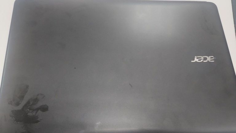 Дешиво Acer 15/amd a4 5000 ddr3/6gb ddr3/hdd 320 gb/radeon hd7770m с ломбарда