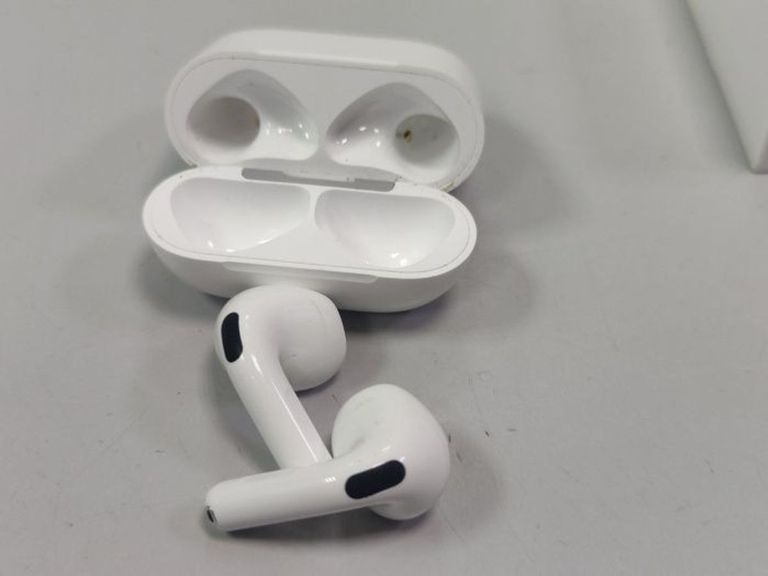 Apple airpods 4 Код:01-200635755. Зображення 7
