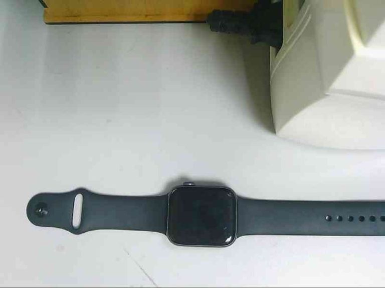 Дешево Apple watch series 6 44mm a2292 з ломбарду