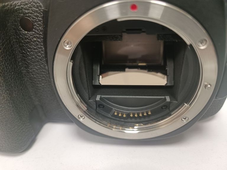 Дешиво Canon eos 6d body с ломбарда