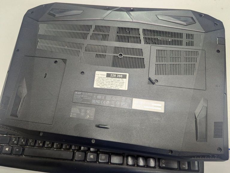 Acer 15/ryzen 7 2700u ddr4/16gb ddr4/hdd 1000 gb/ssd *відсутній/radeon rx560x 4gb Код:01-200755396. Зображення 5