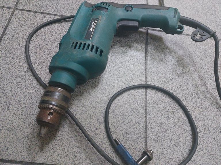 Купити Makita hp1620 Б/У