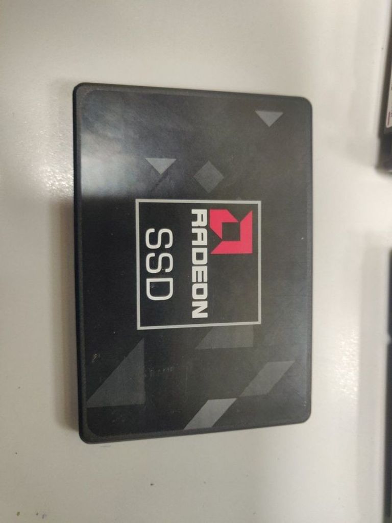 Купити Radeon ssd накопитель amd radeon r5 120 gb (r5sl120g) Б/У
