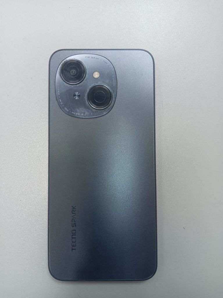 Дешиво Tecno spark go 1 kl4 3/64gb startrail с ломбарда