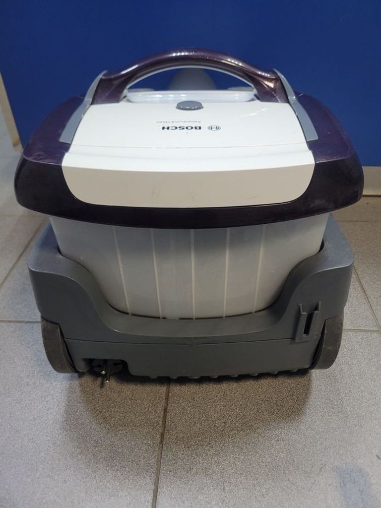 Дешево Bosch Serie 4 AquaWash&Clean BWD41740 з ломбарду