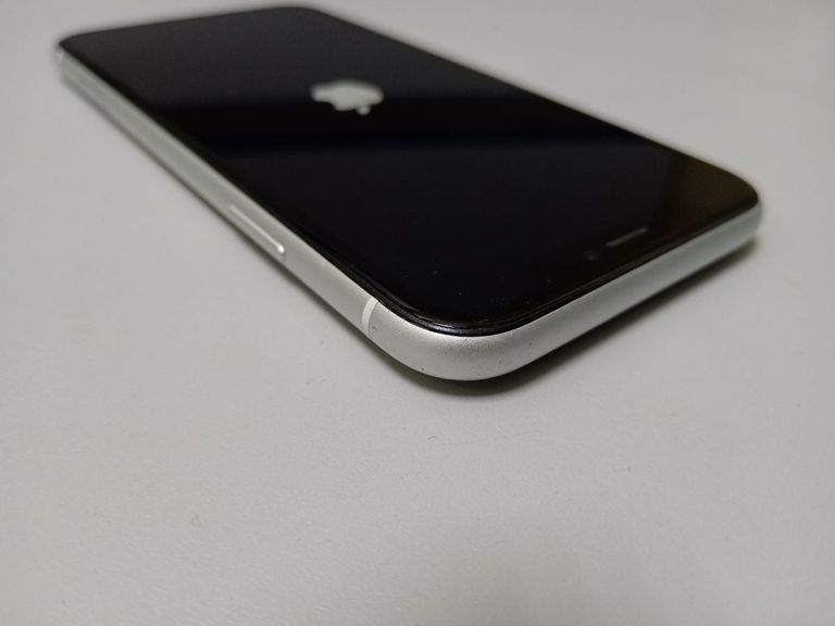 Apple iPhone XR 64GB Black (MRY42) Код:01-200804248. Зображення 7