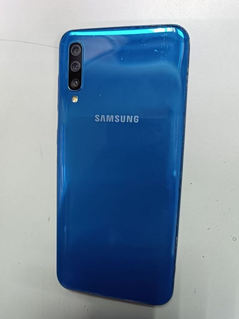 Оголошення Samsung galaxy a50 sm-a505fn 4/64gb Б/У