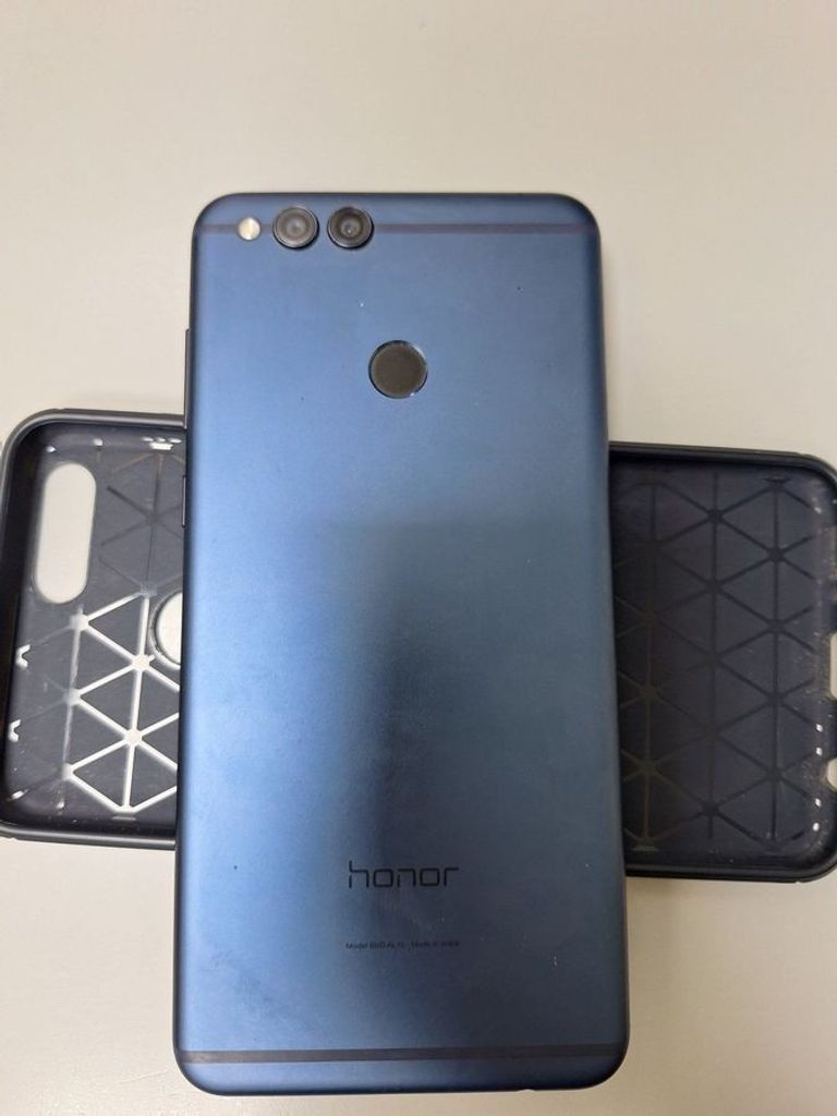 Оголошення Huawei honor 7x 4/64gb Б/У