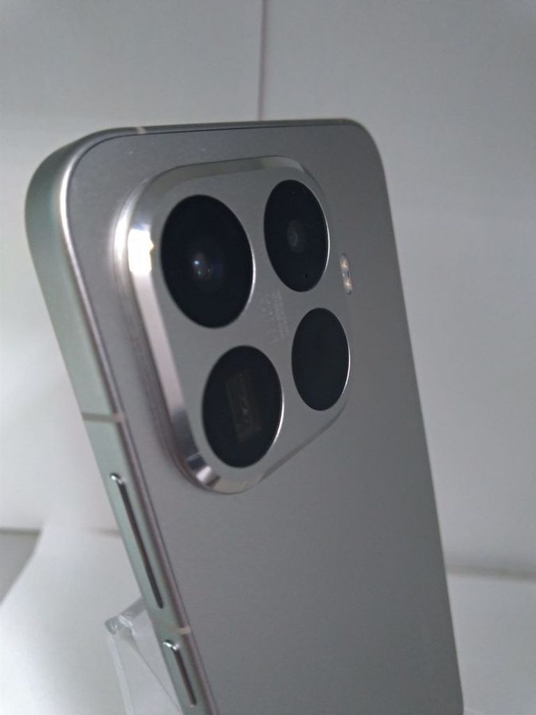 Xiaomi 15T Pro 12/256GB Titan Gray Код:01-200828892. Зображення 7