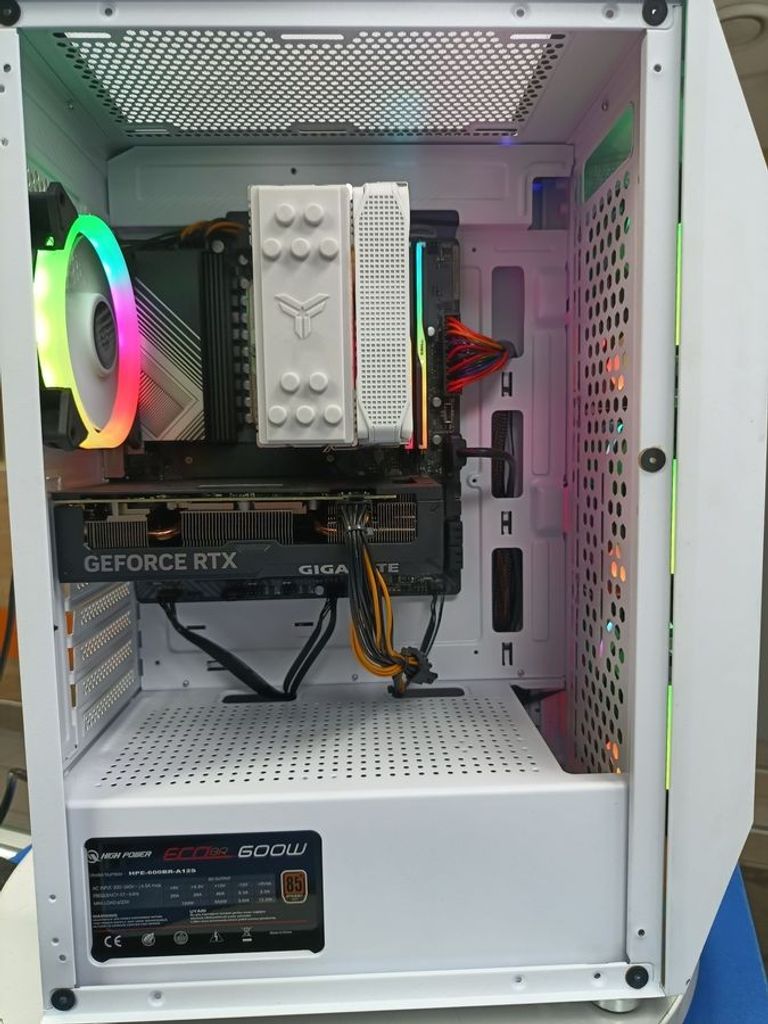 Пк amd ryzen 5 7500f/ram 32 gb/hdd відсутній/ssd 1000 gb/nvidia rtx 4070 (geforce) 12gb gddr6x 192bit Код:01-200842241. Изображение 9