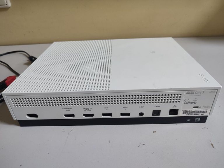 Розпродаж Microsoft Xbox One S 1TB, продавець Техноскарб