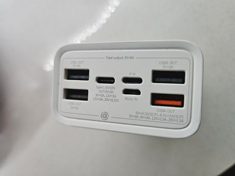 Купить Baseus Amblight Digital Display Quick Charge 65W 30000mAh White (PPLG-A02, PPLG000102) Б/У