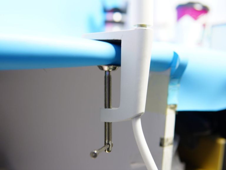 LED з кріпленням на край стола Код:null. Изображение 7