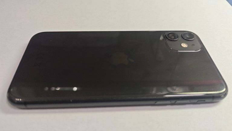 Apple iphone 11 64gb Код:01-200885655. Изображение 12