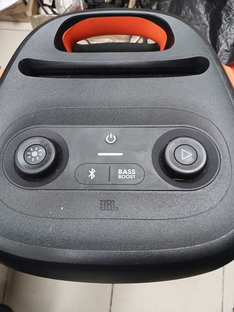 Розпродаж Jbl partybox 110, продавець Техноскарб