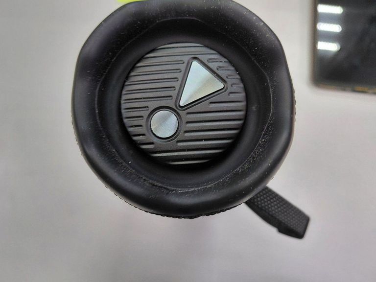 Оголошення Jbl flip 7 Б/У