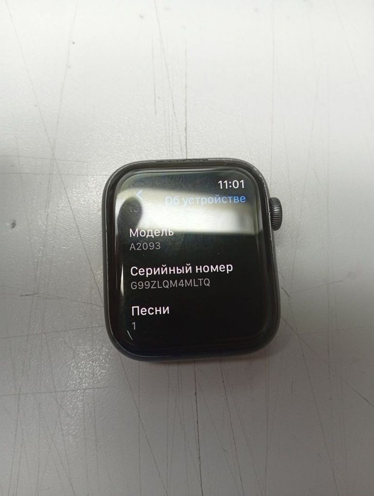 Дешево Apple watch series 5 gps 44mm aluminium case з ломбарду