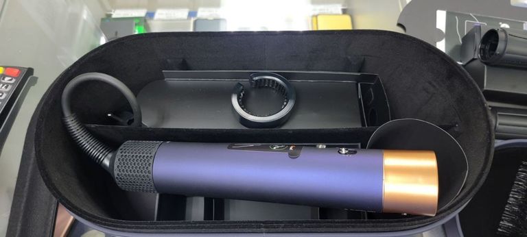 Дешево Dyson Airwrap i.d. HS08 Multi-Styler and Dryer Straight to Wavy Ceramic Pink/Rose Gold (601848-01) з ломбарду