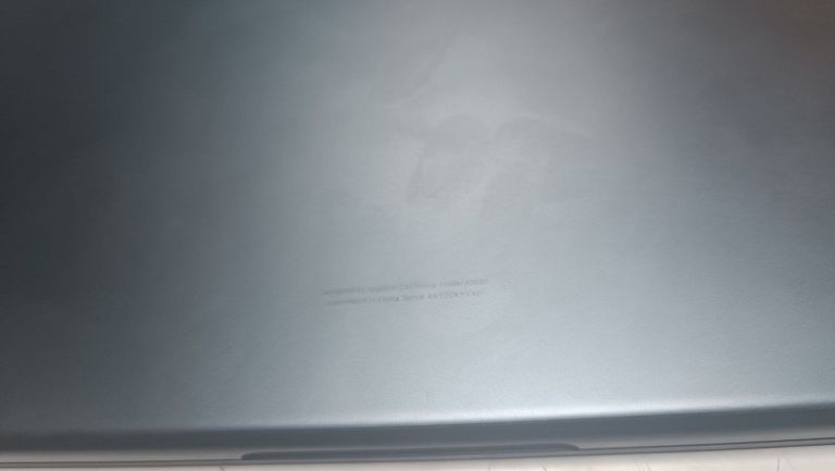 Купити Apple macbook air 13,6" m2 2022 Б/У