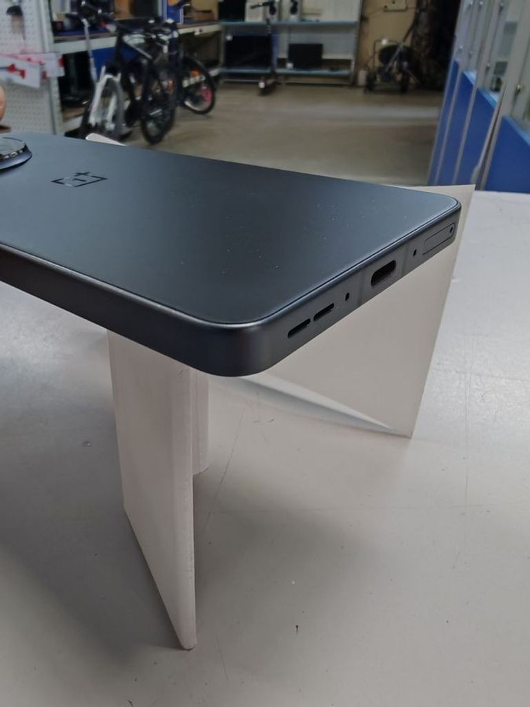 Oneplus 13R 16/512GB Nebula Noir Код:01-200906805. Зображення 7
