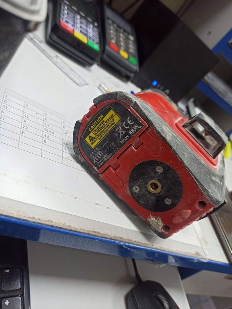 Дешево Kapro 883N з ломбарду