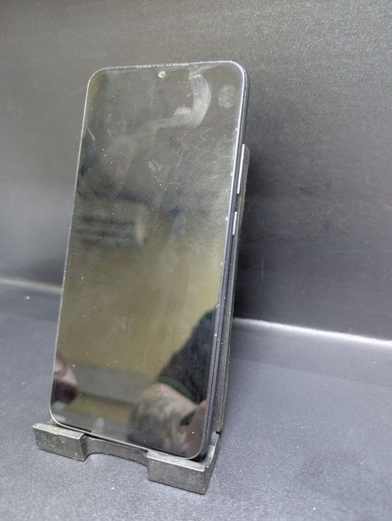 Дешево Xiaomi redmi 9a 2/32gb з ломбарду