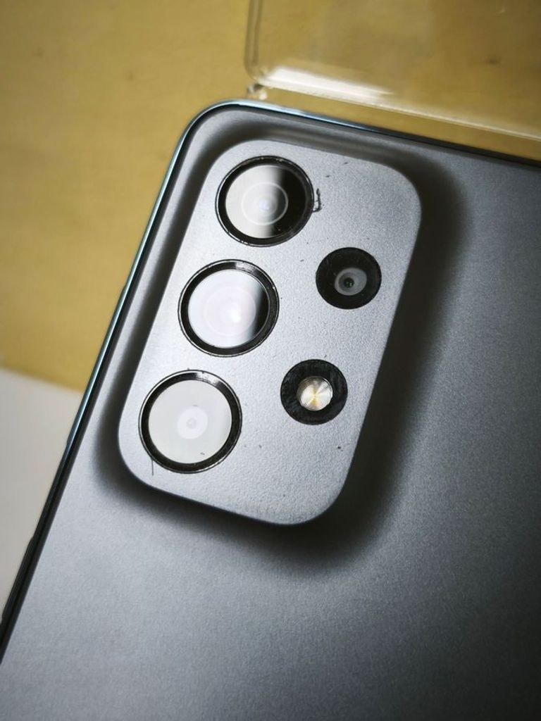 Оголошення Samsung galaxy a73 5g 6/128gb Б/У