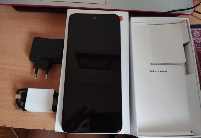 Оголошення Xiaomi Redmi 12 8/256GB Polar Silver (no NFC) Б/У