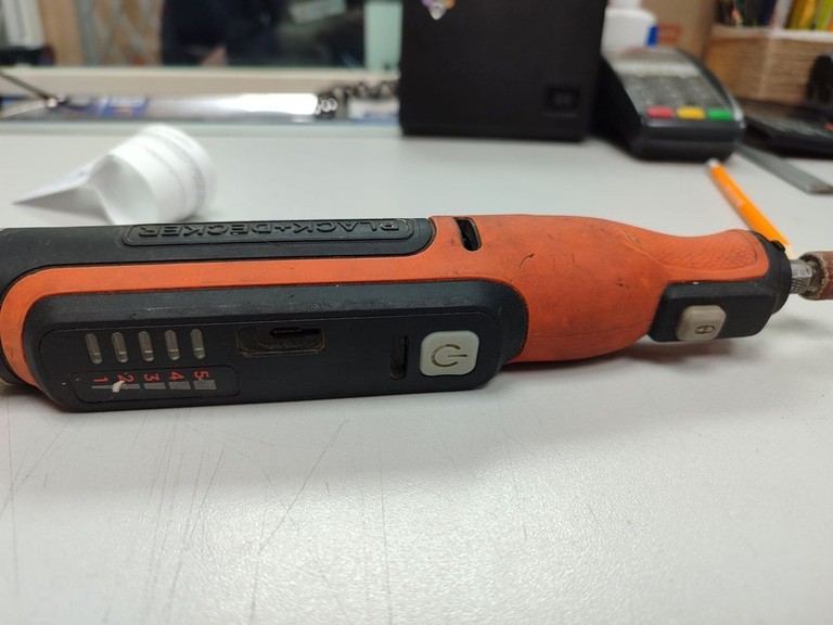 Дешиво Black Decker без моделі с ломбарда