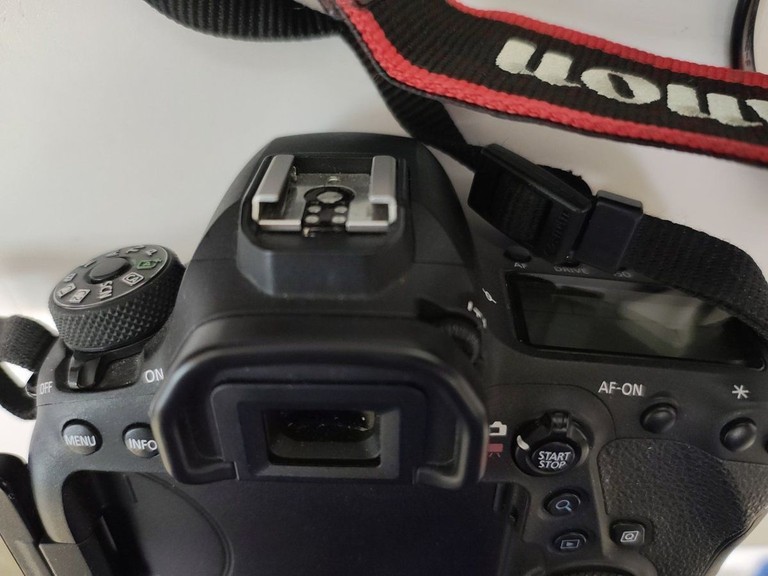 Дешево Canon eos 6d mark ii body з ломбарду