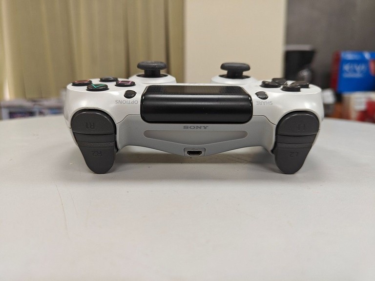 Sony playstation 4 pro 1tb Код:01-200938915. Изображение 12